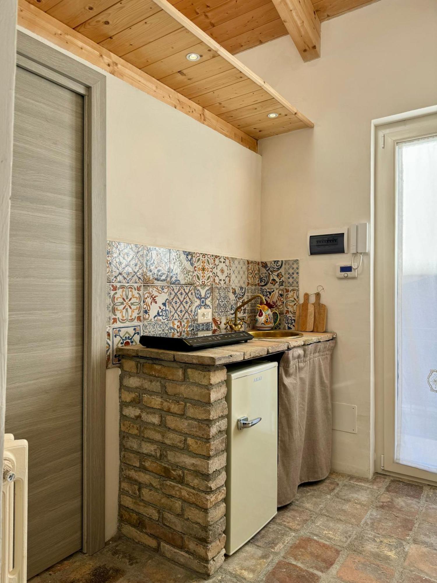 Retro Apartment Кастел ди Сангро Екстериор снимка